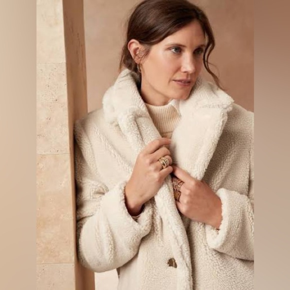 Banana Republic Teddy Faux Fur Long Coat in Cream